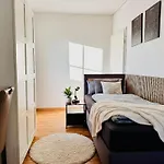 Premium Quartier - Modernes Apartment, 2 Schlafzimmer, Wlan, Parken, Kueche Apartament