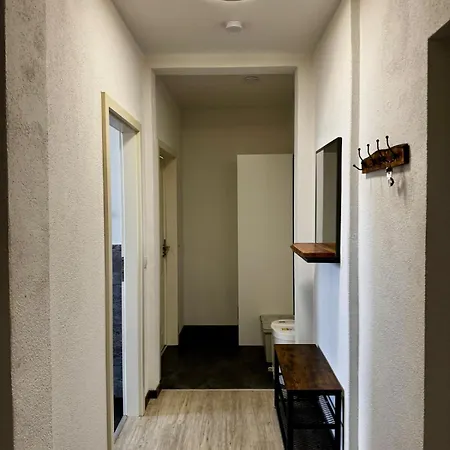 Premium Quartier - Modernes Apartment, 2 Schlafzimmer, Wlan, Parken, Küche