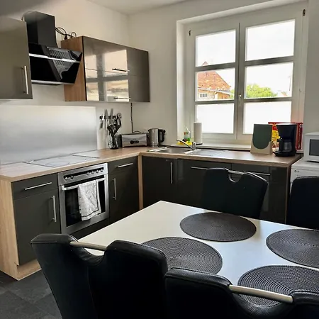 Premium Quartier - Modernes Apartment, 2 Schlafzimmer, Wlan, Parken, Küche Apartamento
